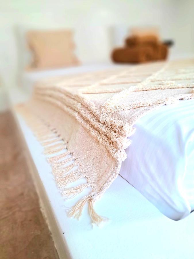 Boho Boutique Hotel - Beachfront , Adults Only , Private Pool Кивенга Стая снимка