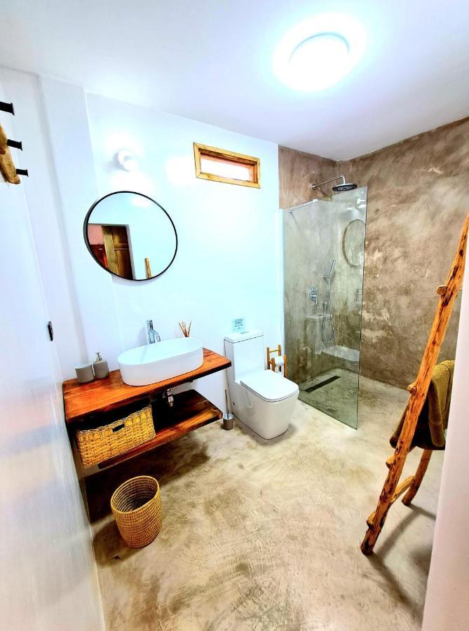 Boho Boutique Hotel - Beachfront , Adults Only , Private Pool Кивенга Екстериор снимка