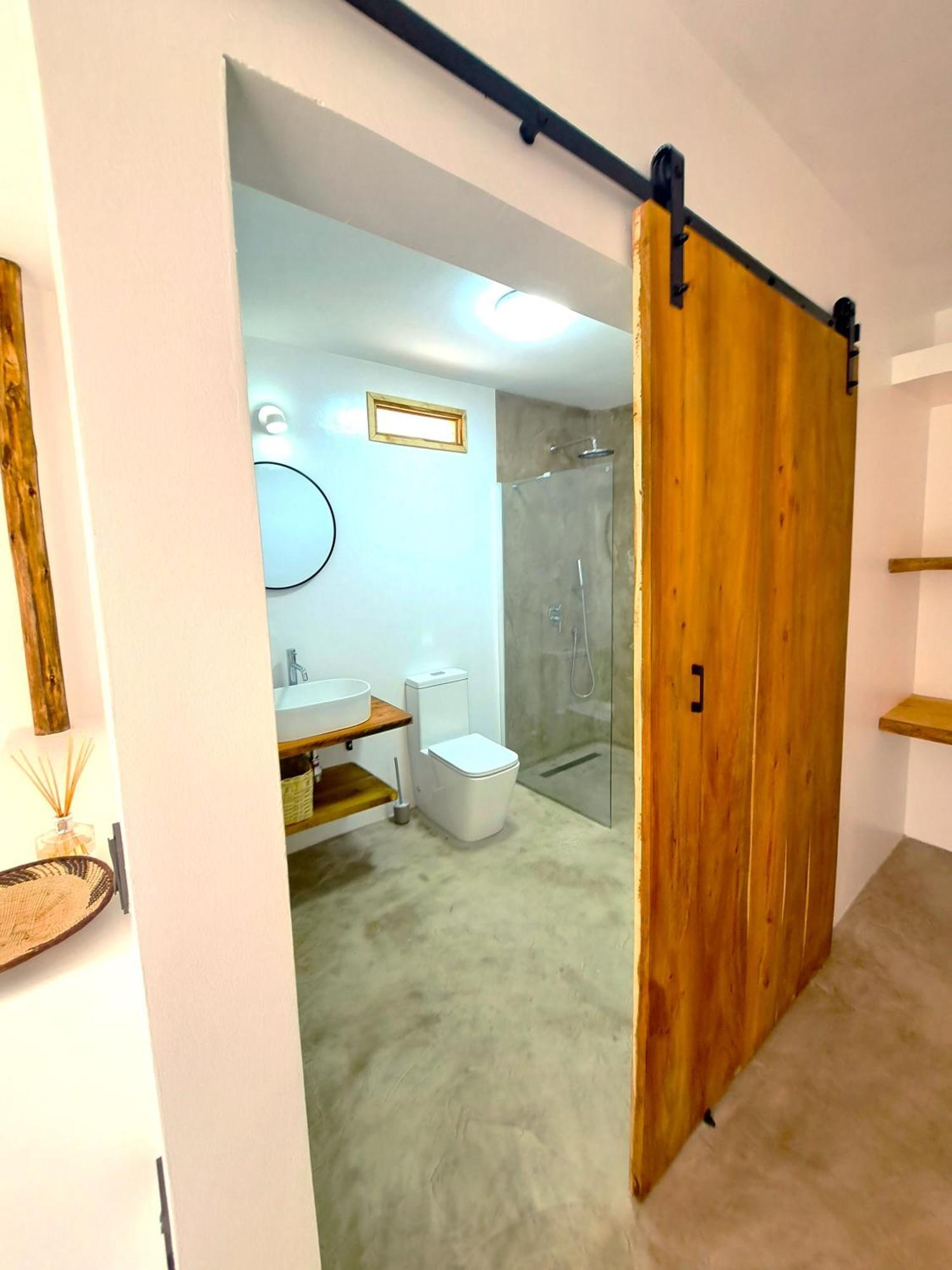 Boho Boutique Hotel - Beachfront , Adults Only , Private Pool Кивенга Екстериор снимка