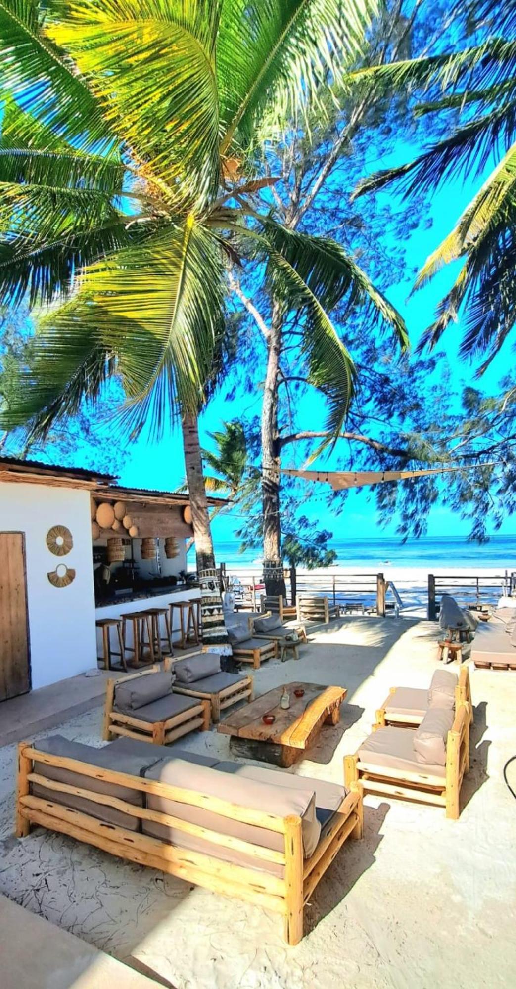 Boho Boutique Hotel - Beachfront , Adults Only , Private Pool Кивенга Екстериор снимка
