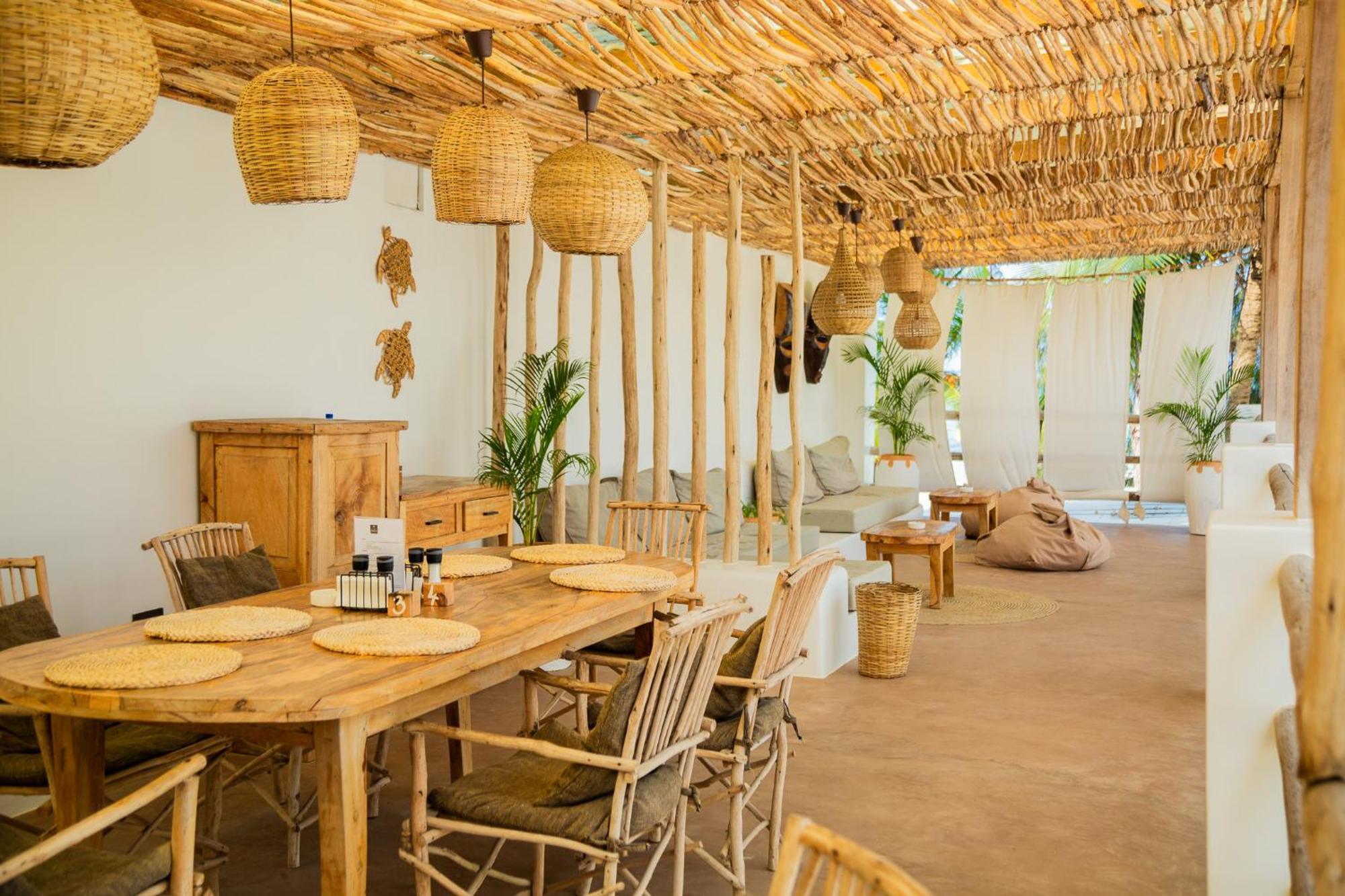 Boho Boutique Hotel - Beachfront , Adults Only , Private Pool Кивенга Екстериор снимка