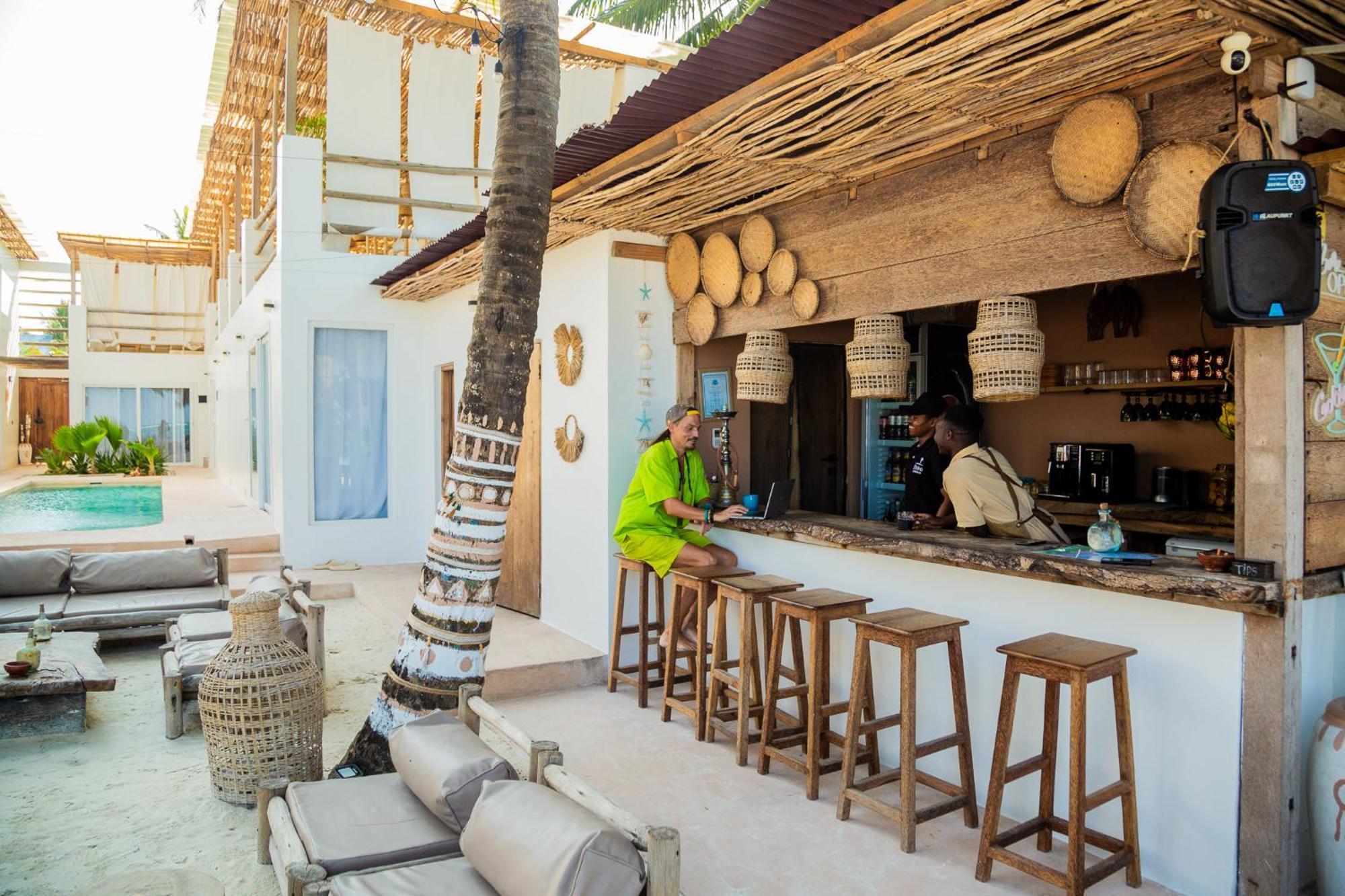 Boho Boutique Hotel - Beachfront , Adults Only , Private Pool Кивенга Екстериор снимка