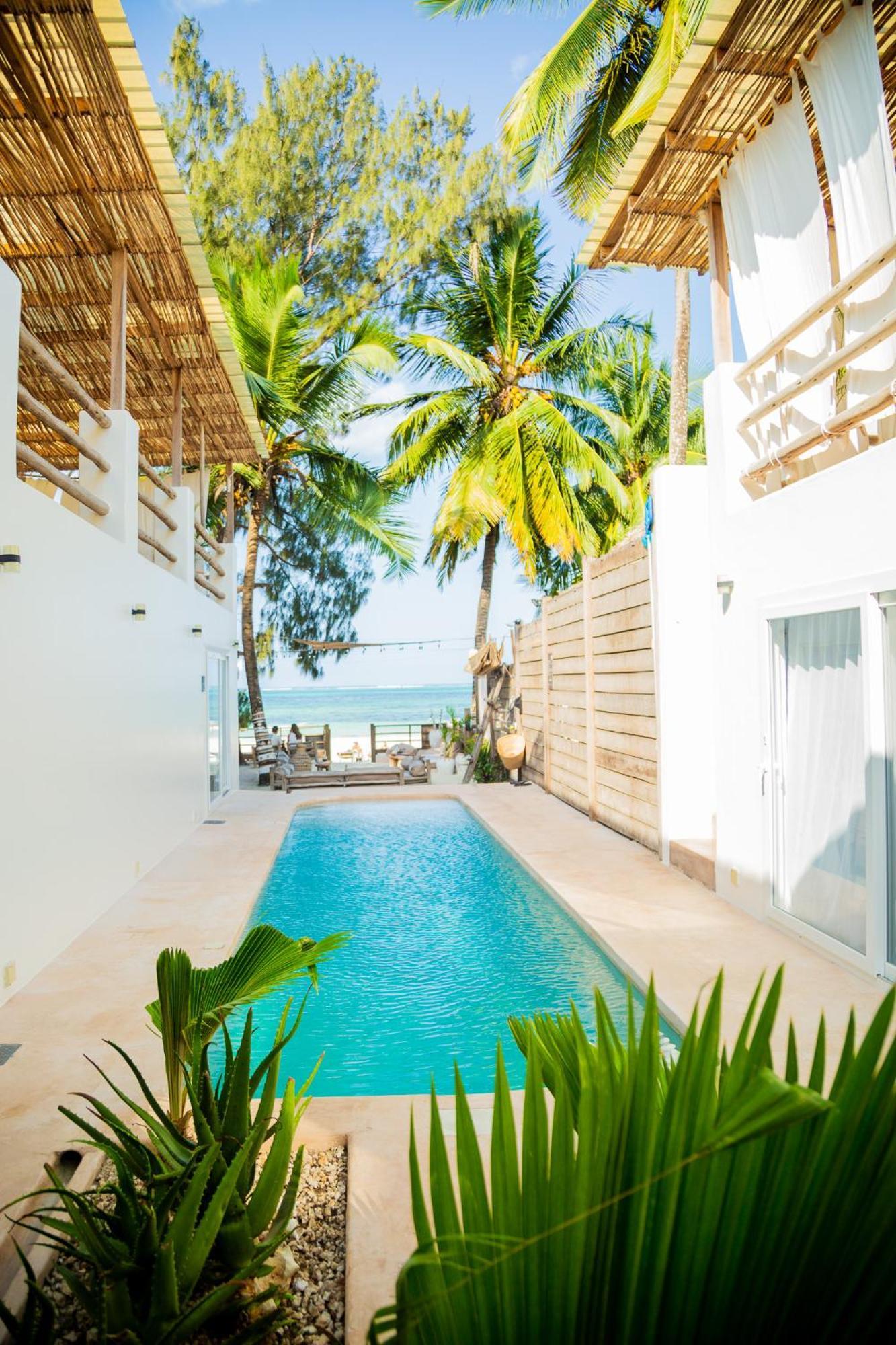 Boho Boutique Hotel - Beachfront , Adults Only , Private Pool Кивенга Екстериор снимка