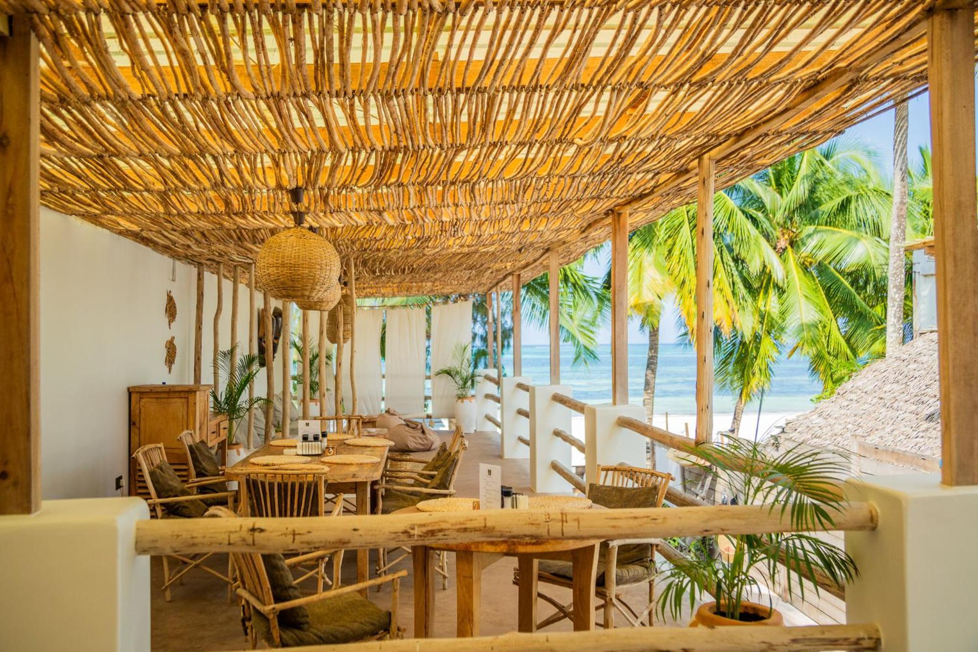 Boho Boutique Hotel - Beachfront , Adults Only , Private Pool Кивенга Екстериор снимка