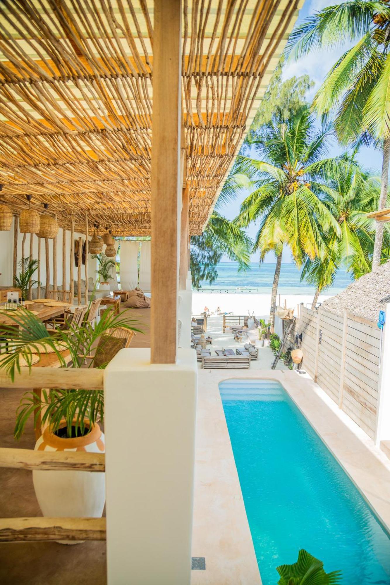 Boho Boutique Hotel - Beachfront , Adults Only , Private Pool Кивенга Екстериор снимка